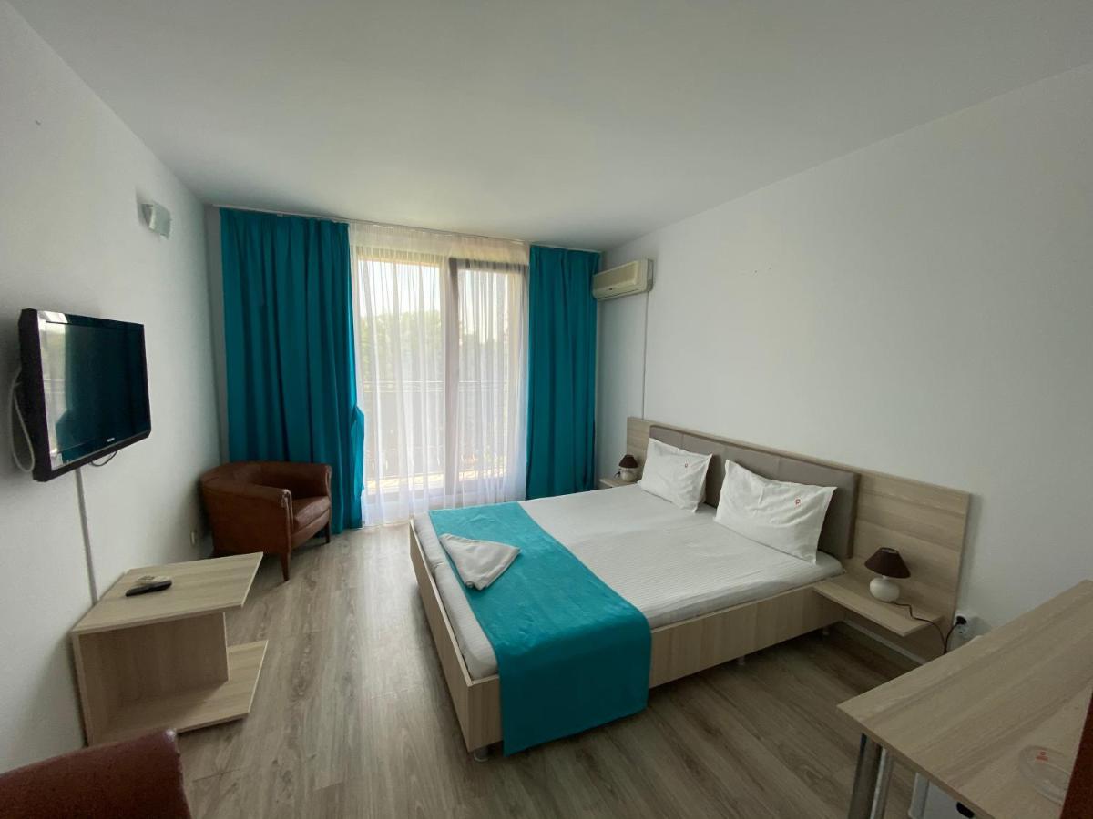 Q Hotel Нептун Екстер'єр фото