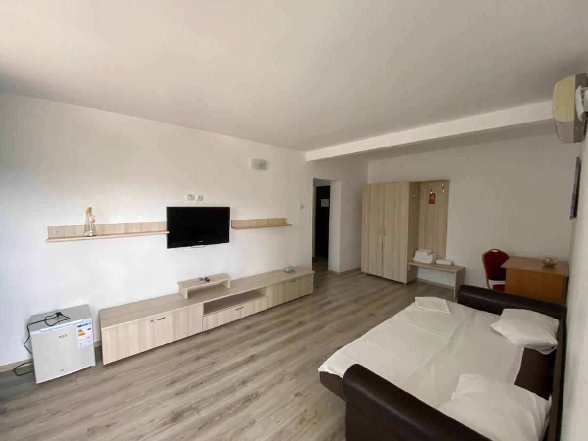 Q Hotel Нептун Екстер'єр фото