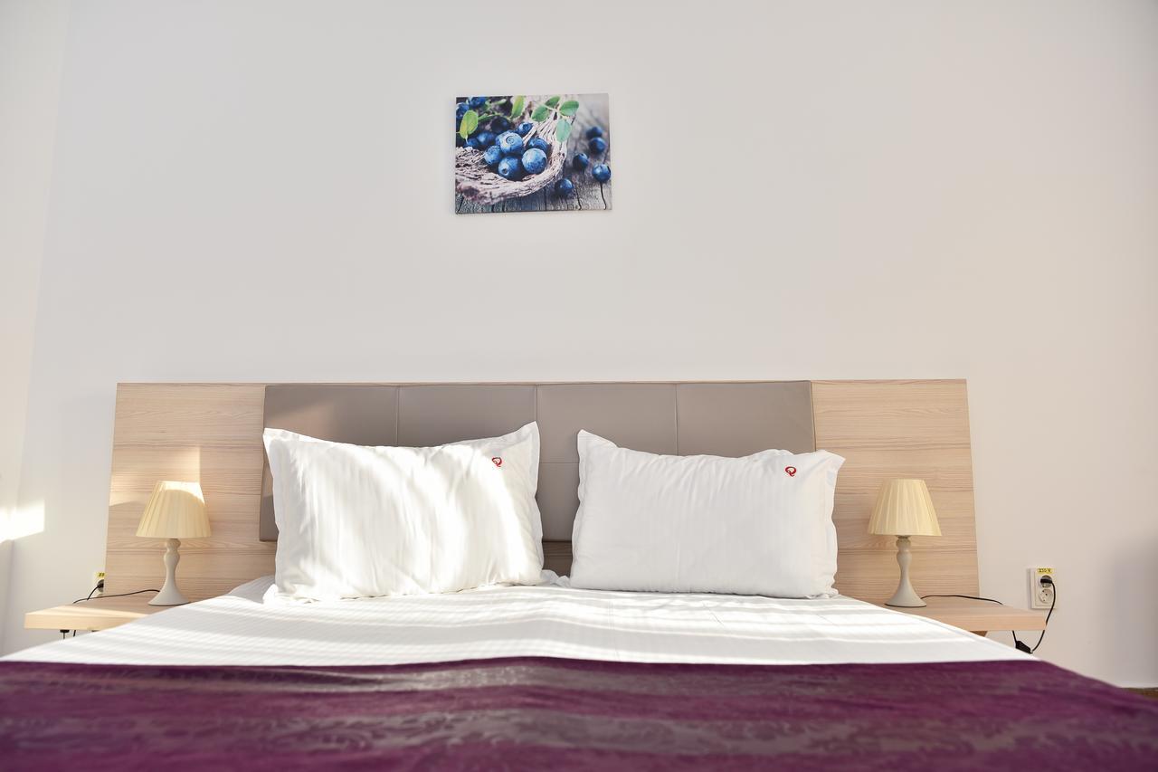 Q Hotel Нептун Екстер'єр фото