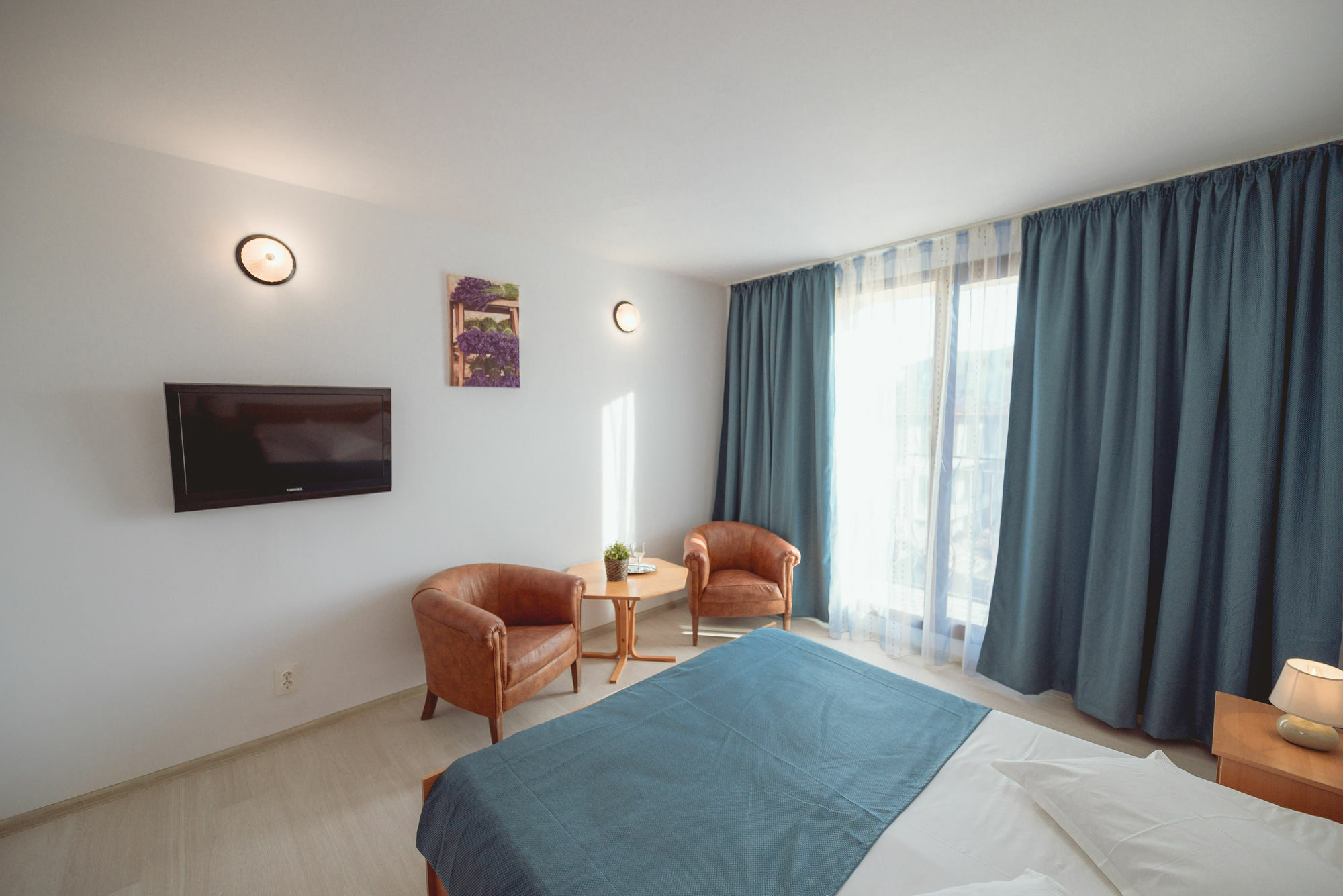 Q Hotel Нептун Екстер'єр фото