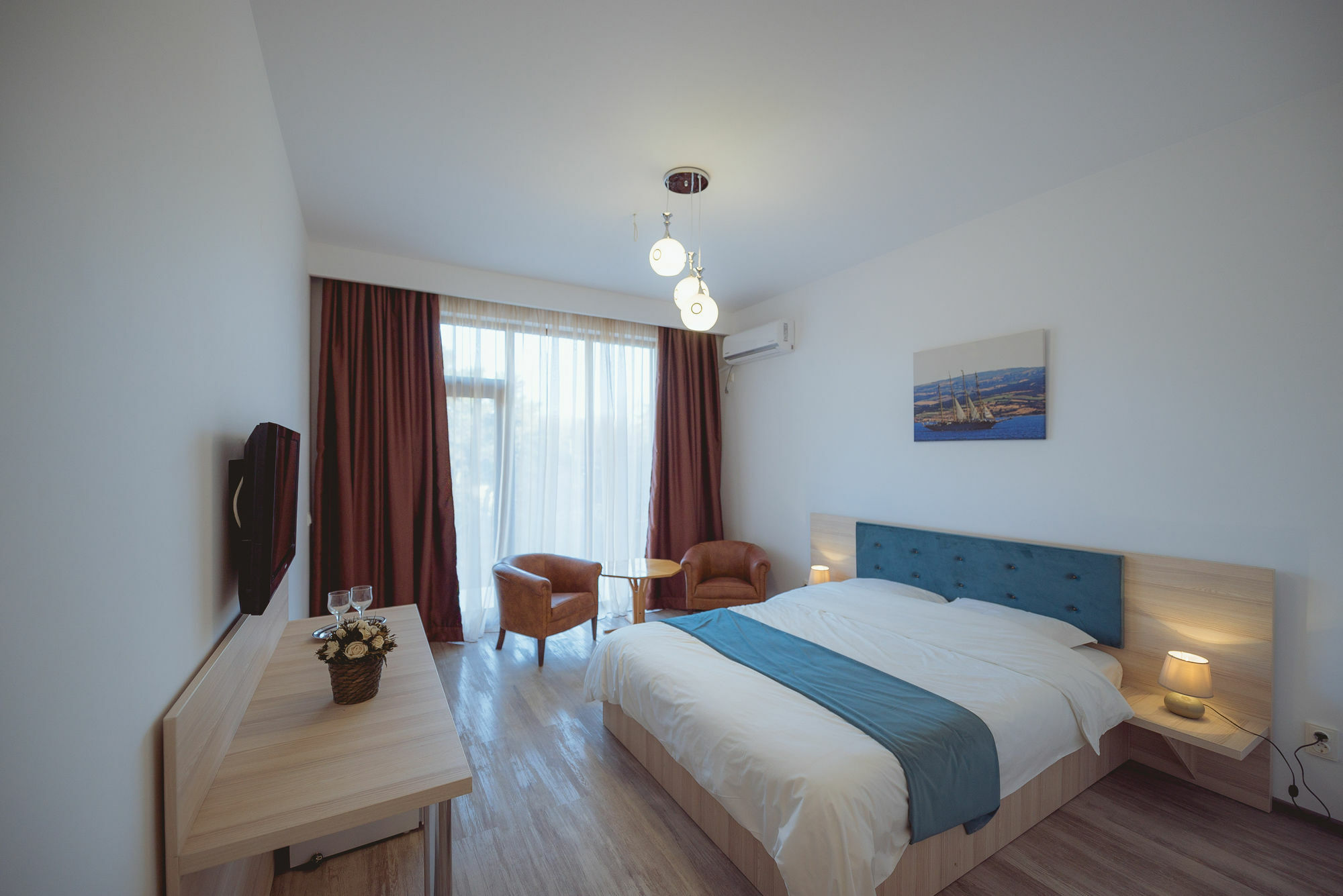 Q Hotel Нептун Екстер'єр фото